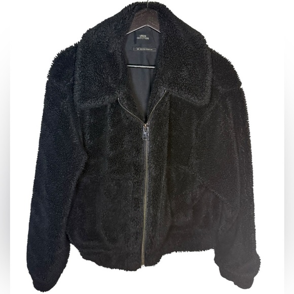 Urban Outfitters Cozy Black Fuzzy Sherpa Zip Jacket Women’s Medium - Picture 2 of 9